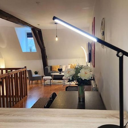 Apartamento Grand Duplex Du Beffroi Douai Exterior foto