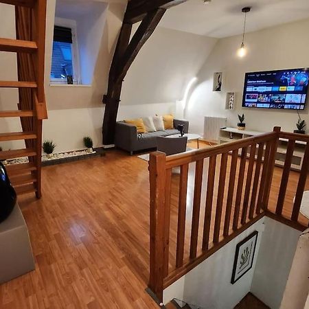 Apartamento Grand Duplex Du Beffroi Douai Exterior foto